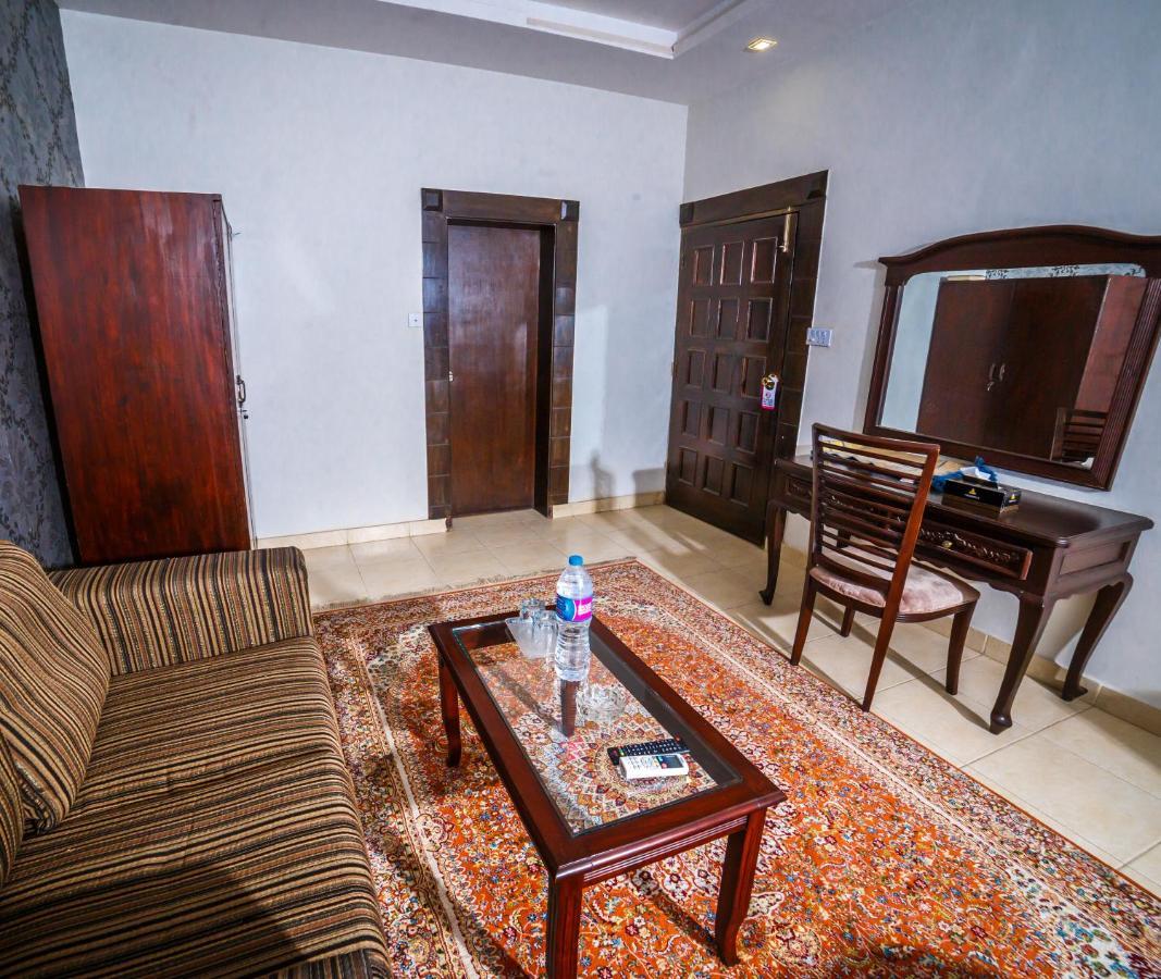 Hotel Vip House Peschawar Exterior foto