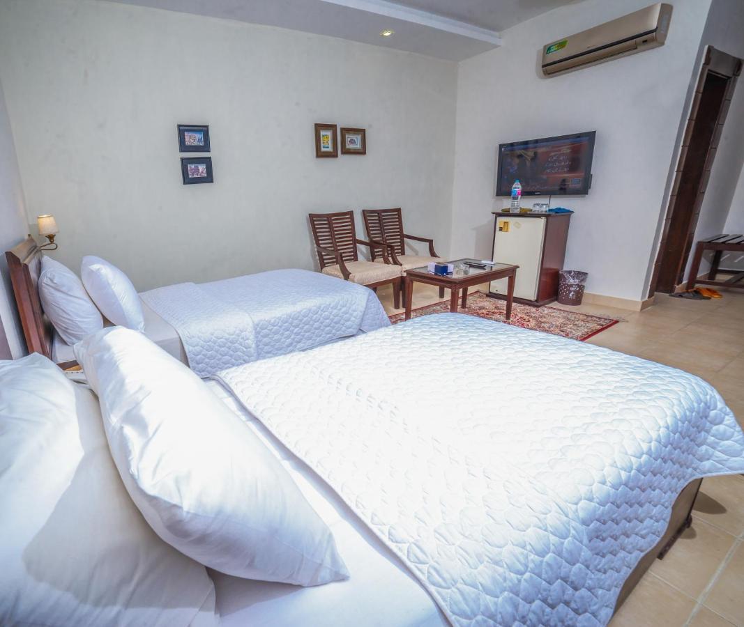 Hotel Vip House Peschawar Exterior foto